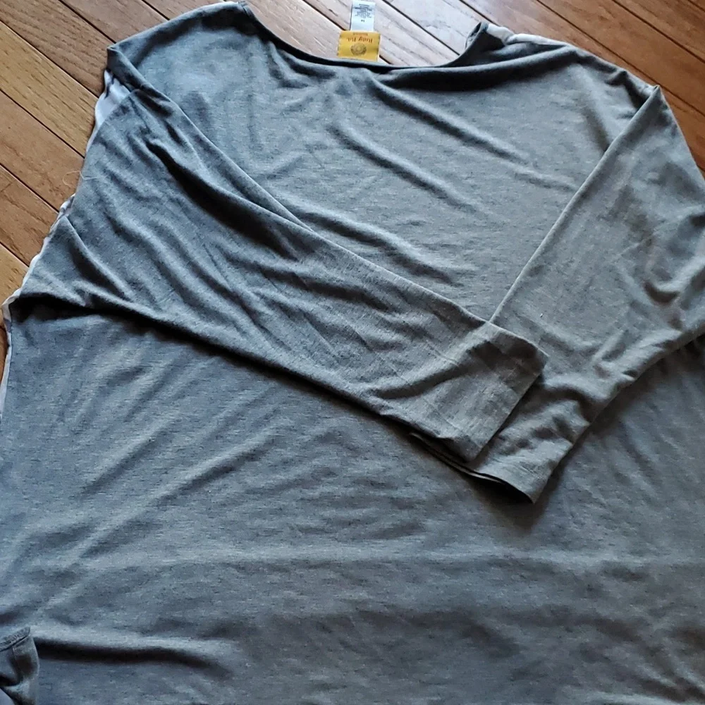 Rudy Rd Top - Picture 4 of 4